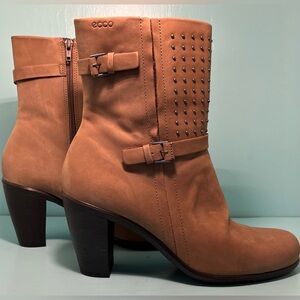 ECCO Touch 75 Mid Cut Brown Tan Leather Studded Heel Boots Women’s Size 40/9-9.5